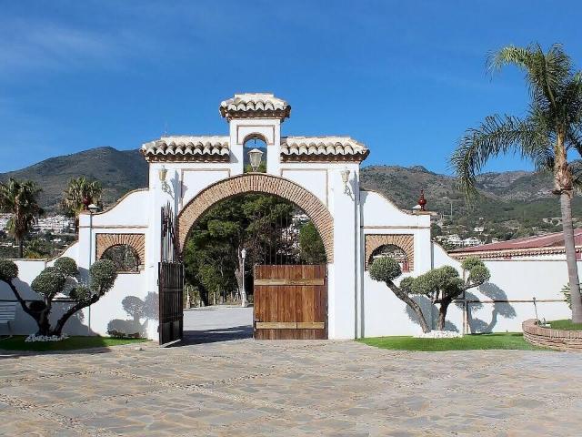 Local en venta en Benalmádena Málaga