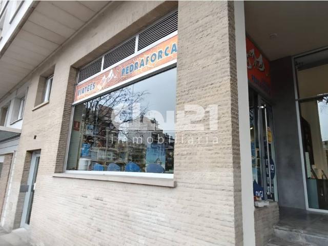 ¡OPORTUNIDAD! Local Comercial en Venta en Berga