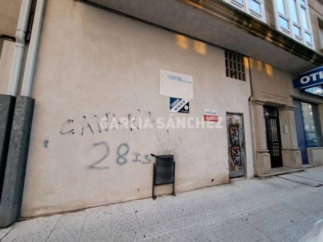 Local en venta en Boiro