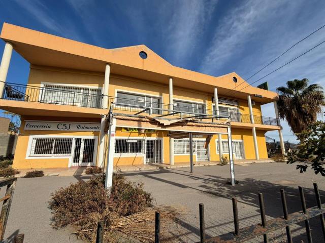 Local en venta en Calle de la Periclasa Rio Park