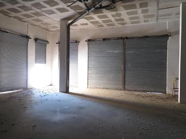 Local comercial en venta en calle De Mogoda, Llagosta, La, de 259 m² por 163.000