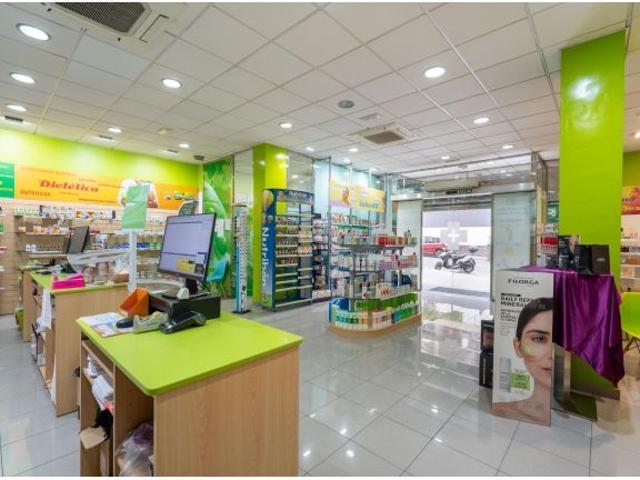 LOCAL EN VENTA EN CALLE PILARICA FRENTE A MERCADONA