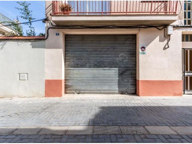 LOCAL EN VENTA EN CARRER COMÈDIES, PLENO CENTRO DE SABADELL