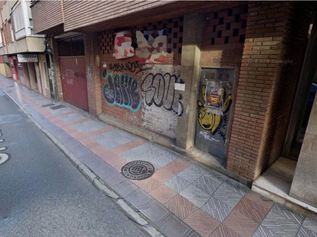 Local en venta en Centro 24002