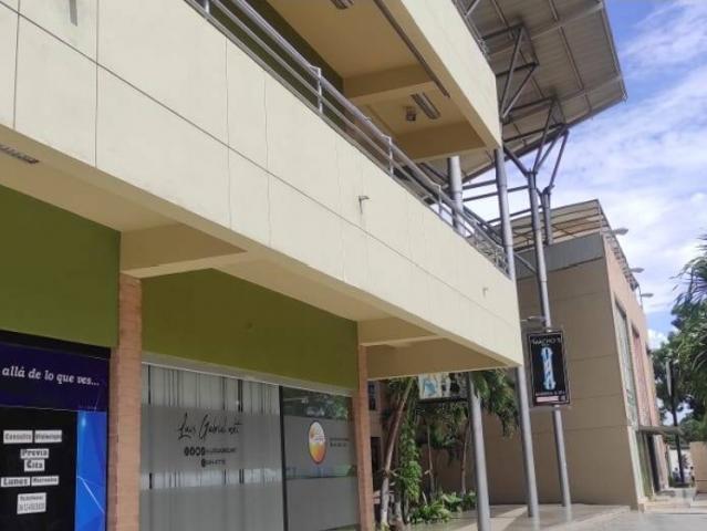 LOCAL EN VENTA EN CENTRO COMERCIAL BRISAS DEL VALLE SAN DIEGO
