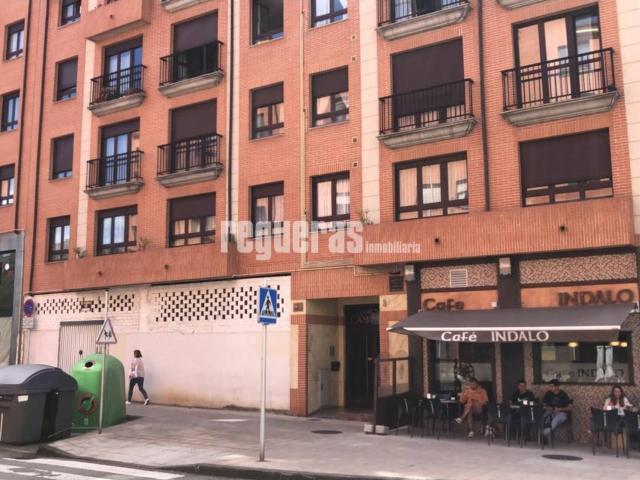 Local en venta en El Carbayedo El Quirinal
