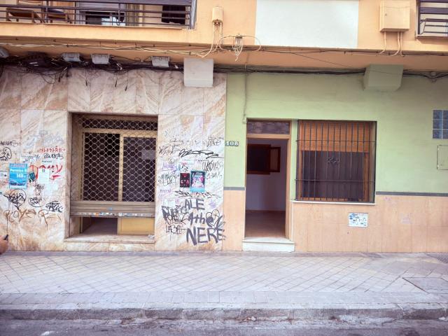 LOCAL EN VENTA EN EL CENTRO DE GRANADA