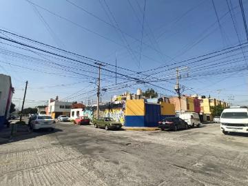 Local en venta en esquina
