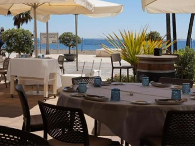 Local en venta en Estepona Málaga