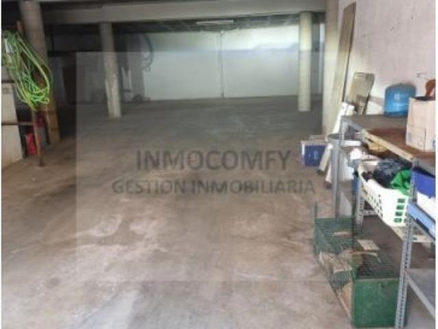 Local en venta en La Bisbal dEmpordà
