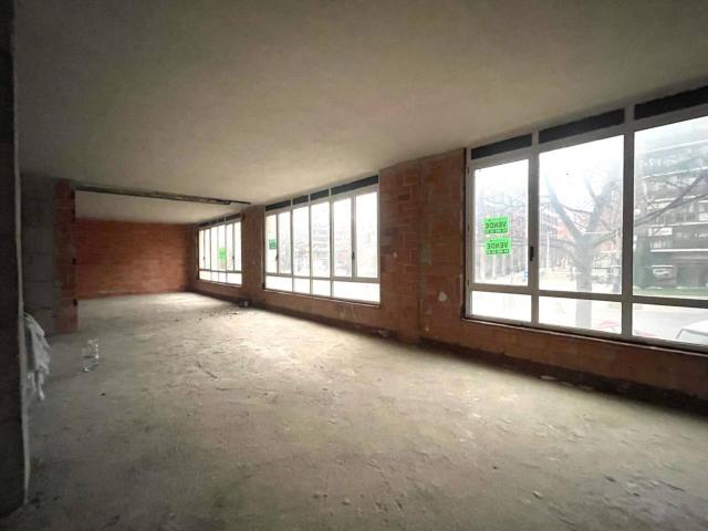 Local en venta en Leioa