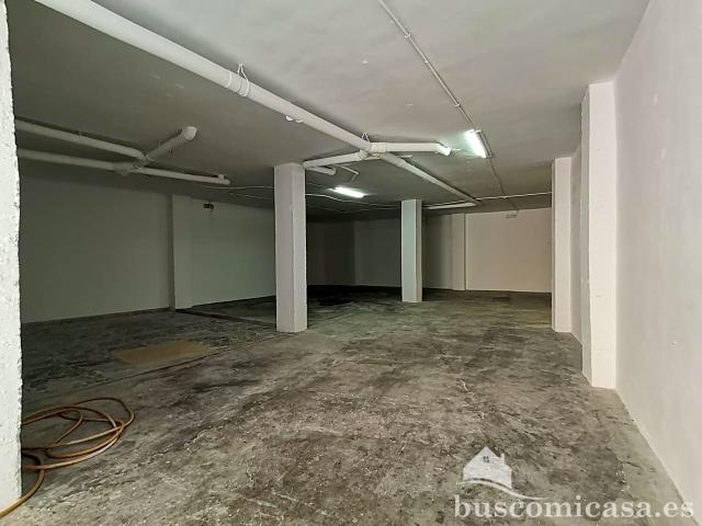 Local en venta en Linares de 185 m2