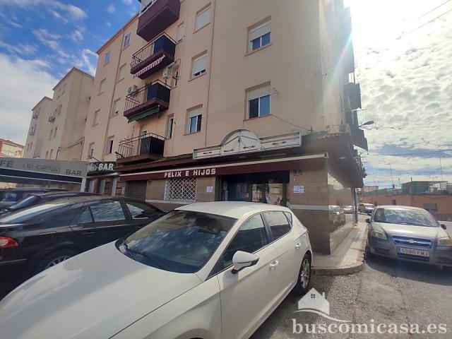 Local en venta en Linares de 115 m2