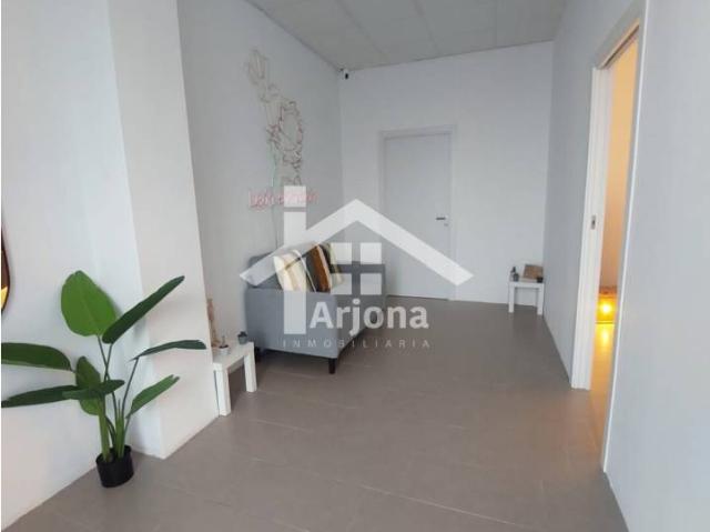 Local en venta en Lucena