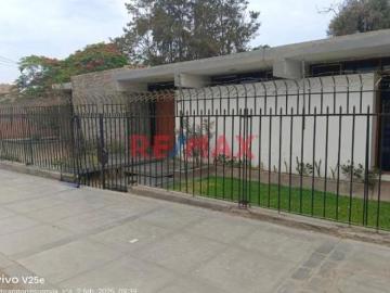 Local En Venta En Luis Galvez 243, Chincha Alta