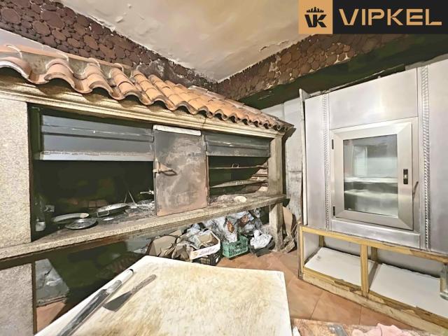 Local en venta en Oroso La Coruña