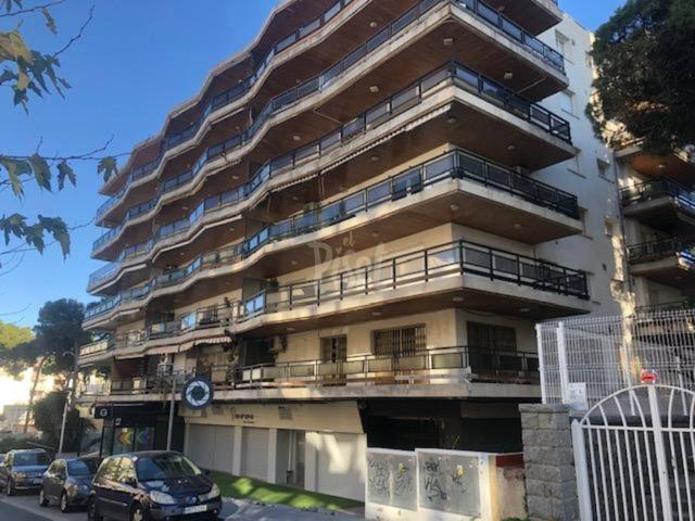 Local en venta en Platja dels Capellans Zona Turística