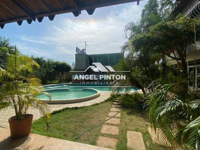 Local en Venta en San Francisco Zulia 1200 m2. 3 hab