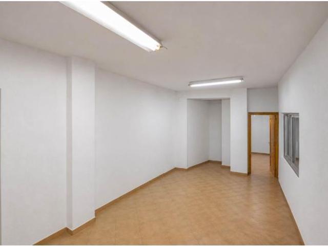 Local en Venta, junto a San Anton