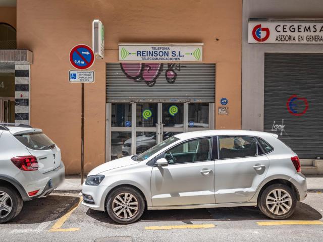 Local en Venta, junto a San Anton