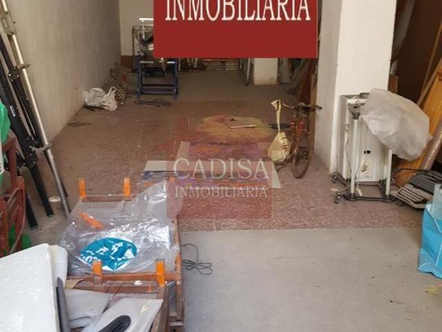 LOCAL EN VENTA JUNTO REGISTROS