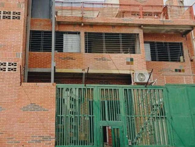 Local en venta Los Rosales