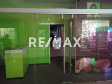 LOCAL EN VENTA PLAZA SINFONIA, LOMAS DE ANGELOPOLIS
