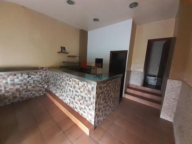 |||LOCAL EN ZONA MUY COMERCIAL DEL SECTOR SUR|||||
