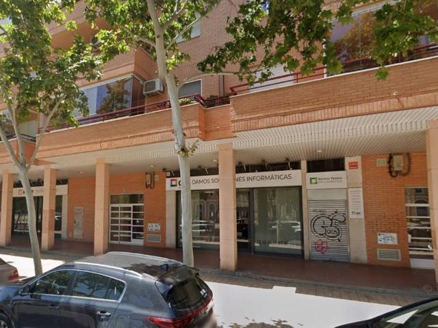LOCAL en ALQUILER en ZARAGOZA ARRABAL Calle Matilde de Sanguesa Ref.: 00913