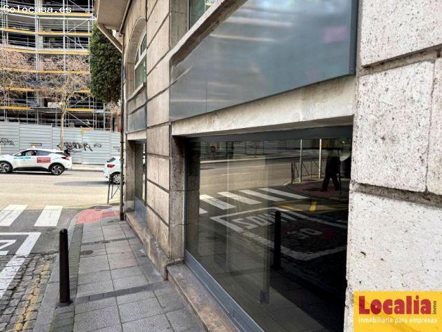 Local en alquiler en zona premium de Santander