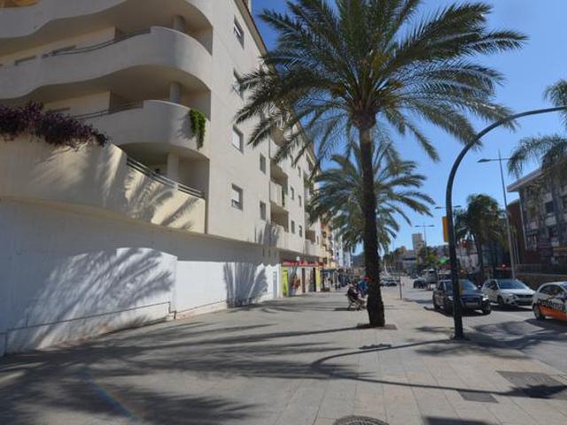 Local en alquiler en Benalmádena Málaga