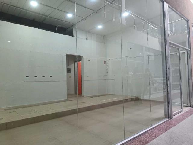 Local en Alquiler en el Centro de Valencia C.C. Melocotón IG 10018194