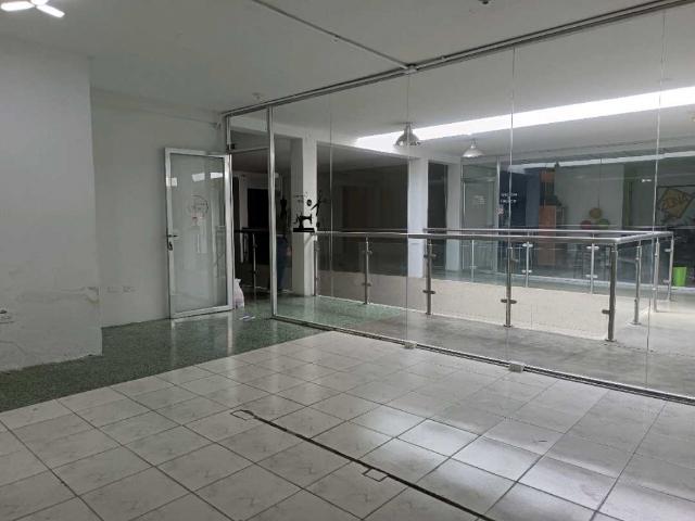 Local en Alquiler en el Centro de Valencia C.C. Melocotón IG 10126995