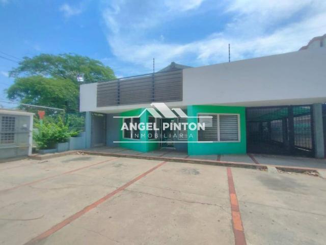 Local en Alquiler en Maracaibo Avenida 3Y Zulia 350 m2. 1 hab