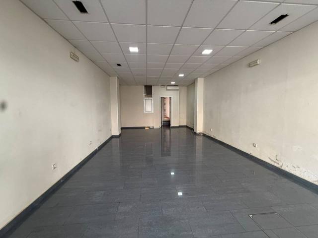 Local en alquiler para todo tipo de negocios en Santa Coloma de Gramenet