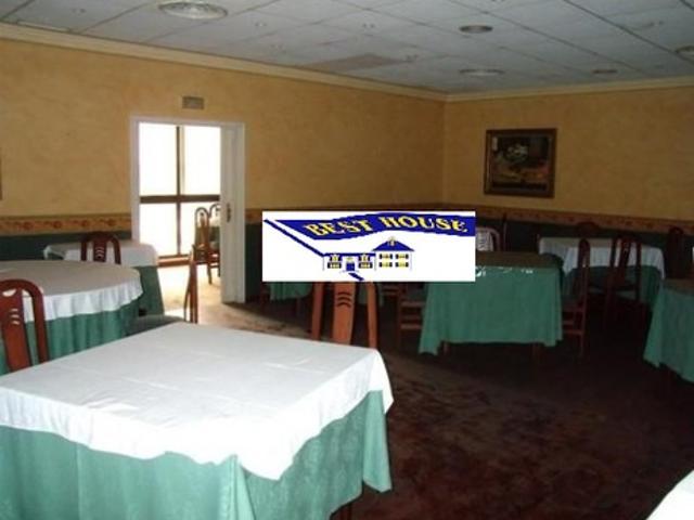 LOCAL EN AREA CENTRAL PARA RESTAURACION