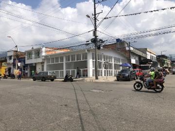 Local En Arriendo En Ibague En Local 21 Con 3 A180655