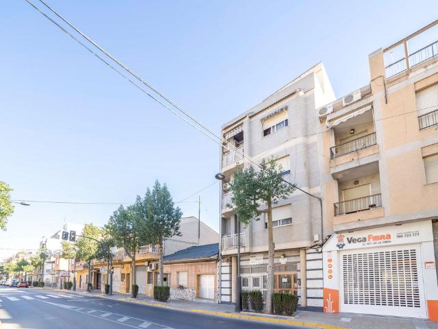 Local en Av. Calvo Sotelo