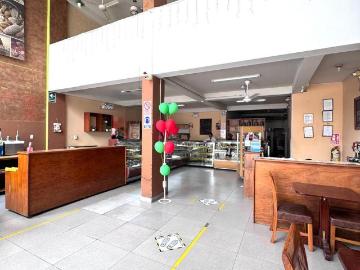 Local en Av. Manuel Villaran