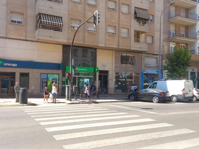 Local en Av Ricardo Carapeto Zambrano Badajoz