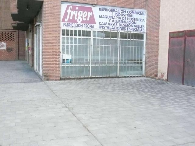 Local en Avd. Madrid en venta y alquiler.!