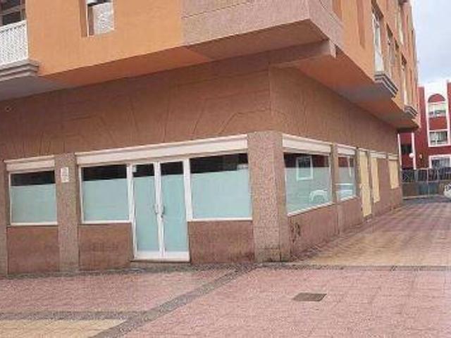 LOCAL EN AVENIDA DE CANARIAS EN VENTA 160 METROS