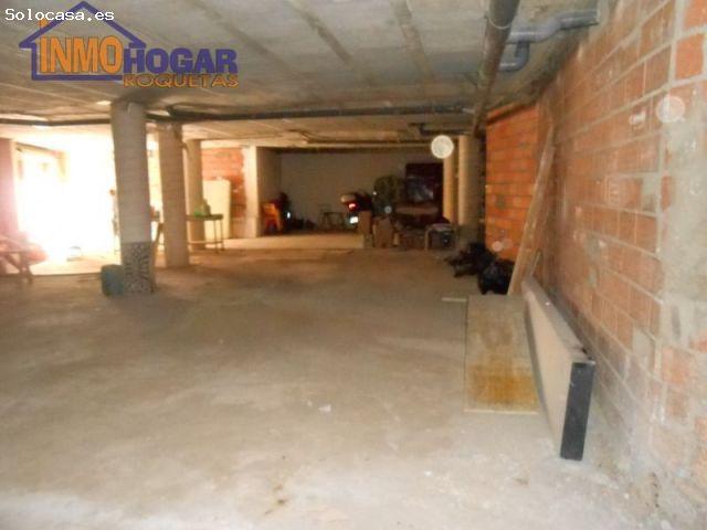 LOCAL EN BASTO EN PRINCIPAL AV. DE AGUADULCE. ZONA NETAMENTE COMERCIAL. POSIBILIDAD SUBSUELO 300 M2
