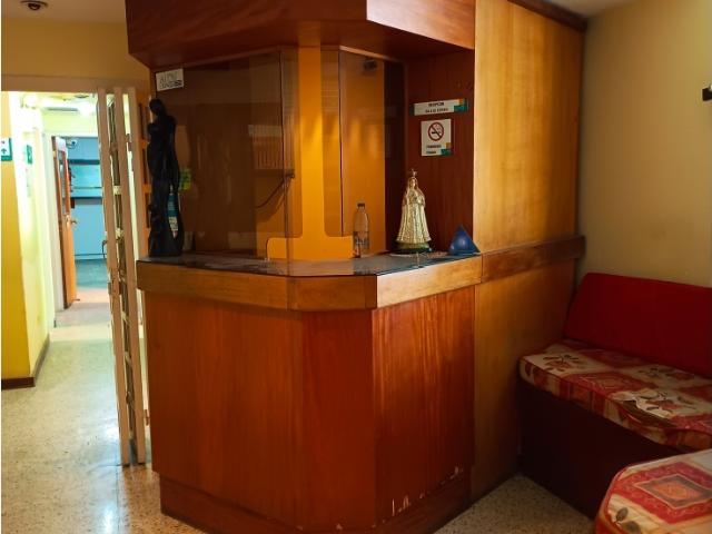 Local en Bello Monte acondicionado para Clinica de Oportunidad