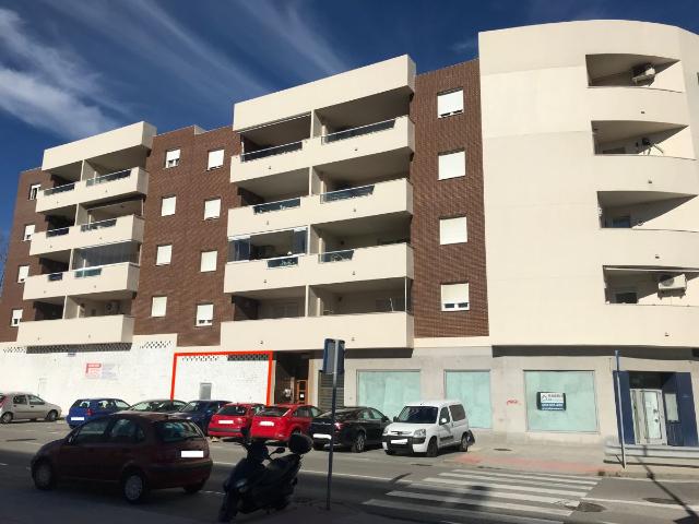 LOCAL EN BRUTO EN ALGECIRAS ZONA LA ERMITA