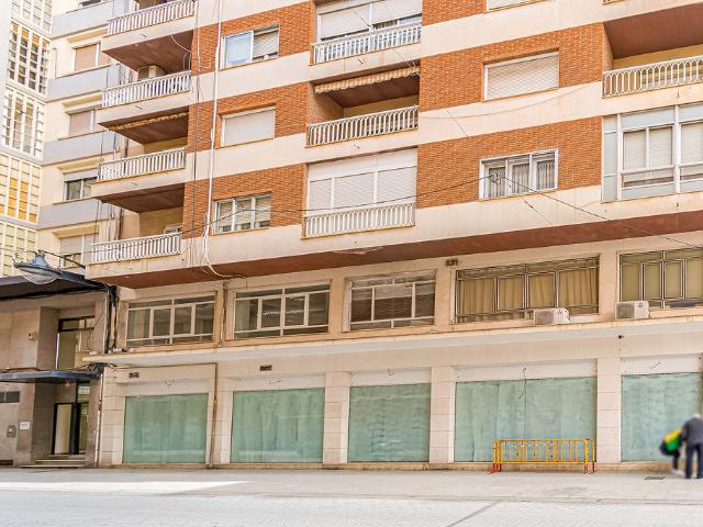 Local en C/ Dahellos