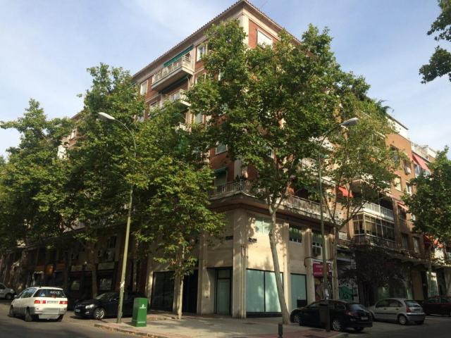 Local en C/ Fortunata y Jacinta Madrid