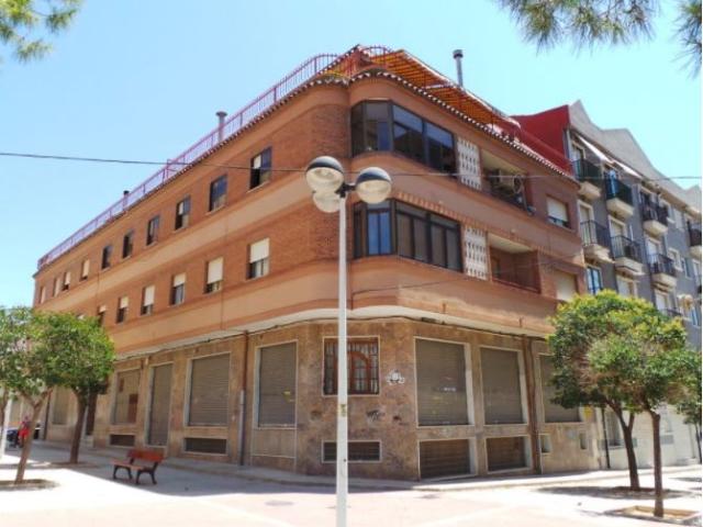 Local en C/ Poeta Zorilla, Petrer Alicante