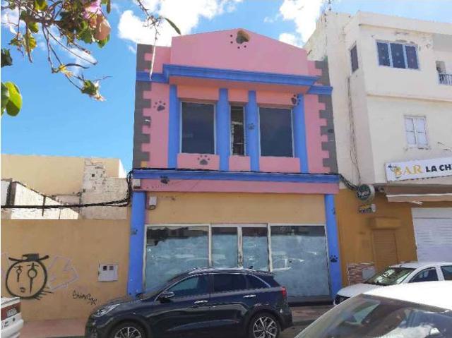Local en C/ Primero de Mayo Vecindario
