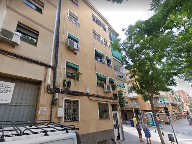 Local en C/ Rosellers, Santa Coloma de Gramenet Barcelona